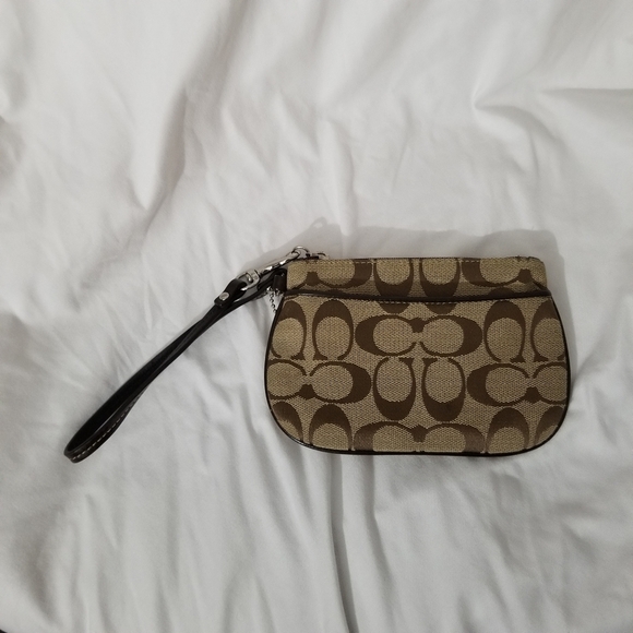 Coach Wristlet - Picture 5 of 5